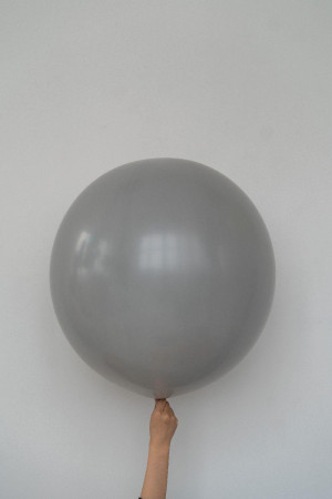 Гелиевый шар серый 60 см